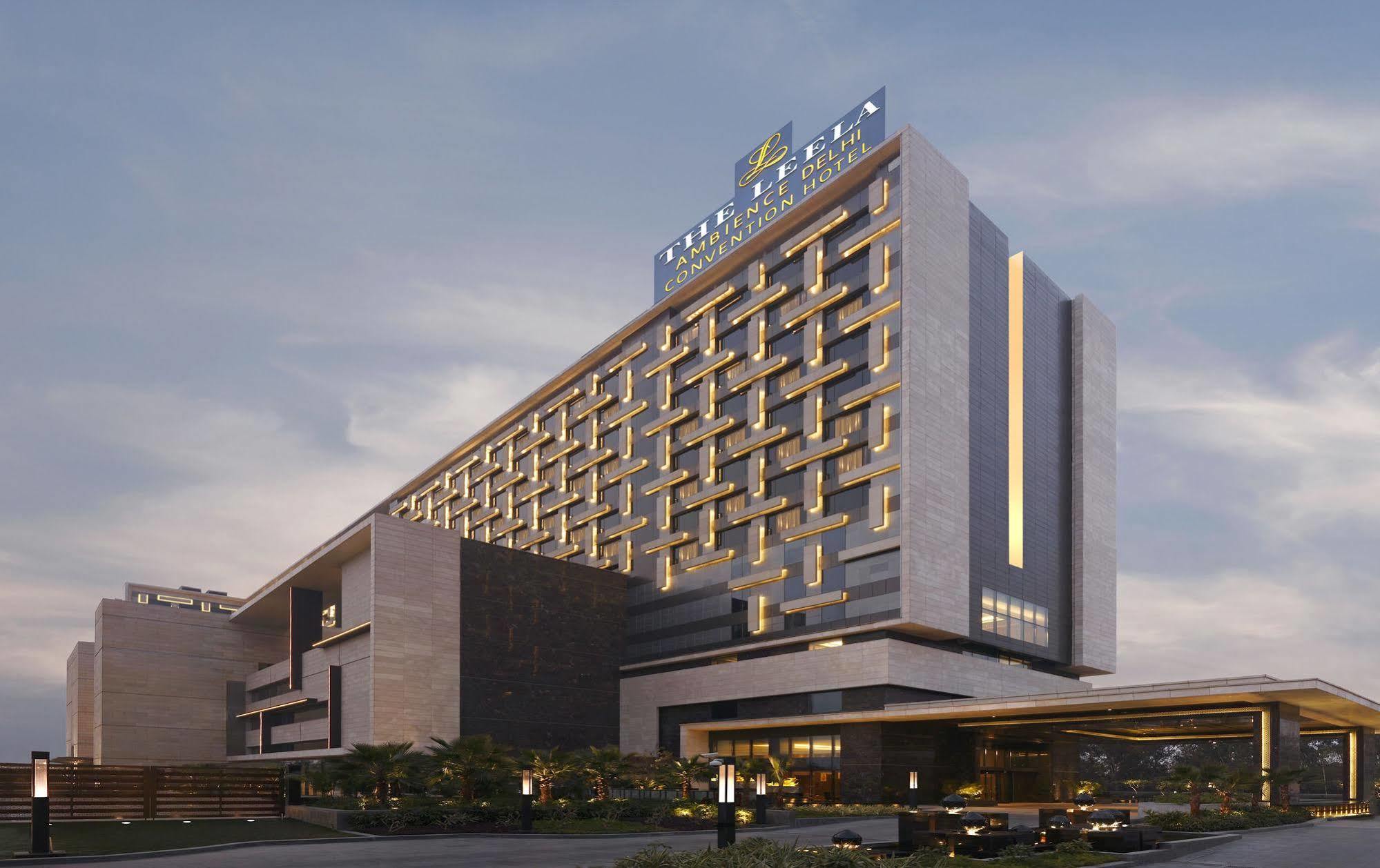 The Leela Ambience Convention Hotel Delhi Nueva Delhi Exterior foto The hotel in 2019